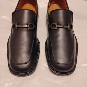 Salvatore Ferragamo Gancini Bit Loafers (Size 9.5